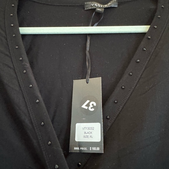 NWT Vertigo Paris Black V-Neck Studded Blouse - Picture 3 of 5